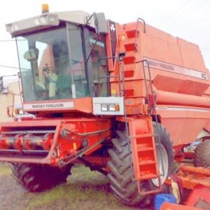 foto 13t combine harvester 6m serviced MF40 RS